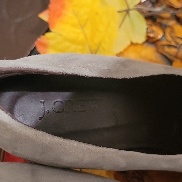 Minimilist Neutral J.Crew suede bootie size 8.5 - Picture 2 of 6